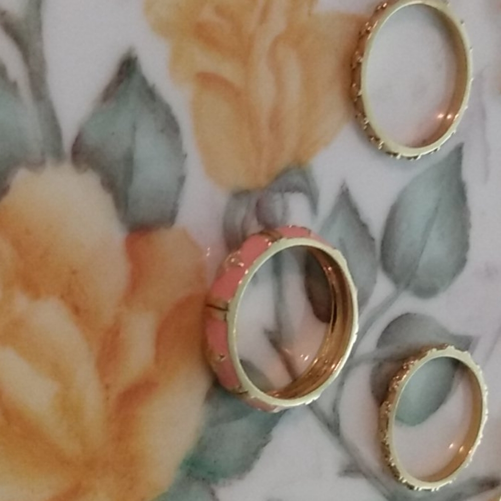 18K Fleur-de-lis Rings - Picture 7 of 15